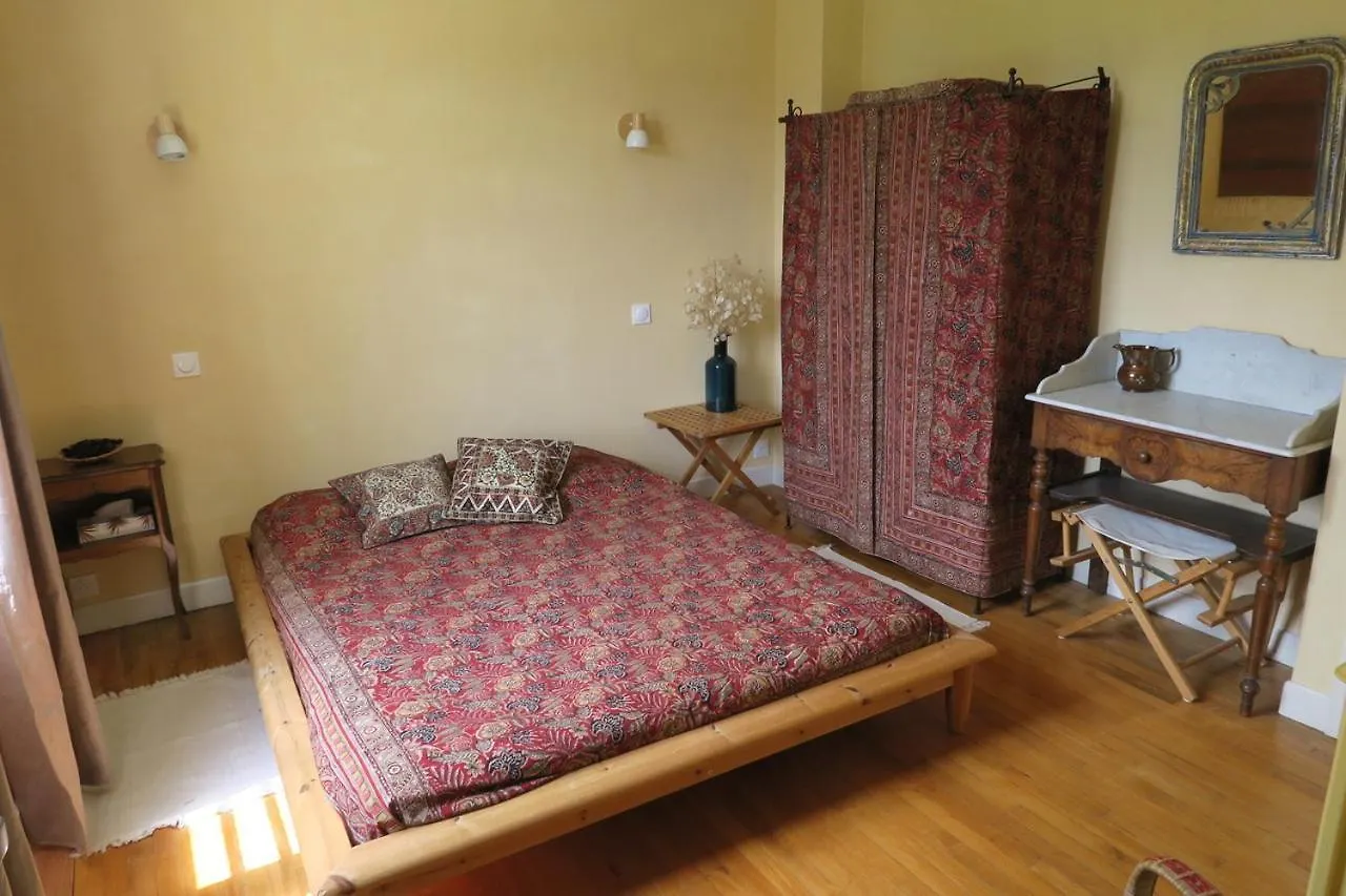 Bed and Breakfast No.5 Saint-Girons  Francie